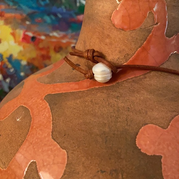 Handcrafted Freshwater Pearl and Leather Necklace - Picture 3 of 3